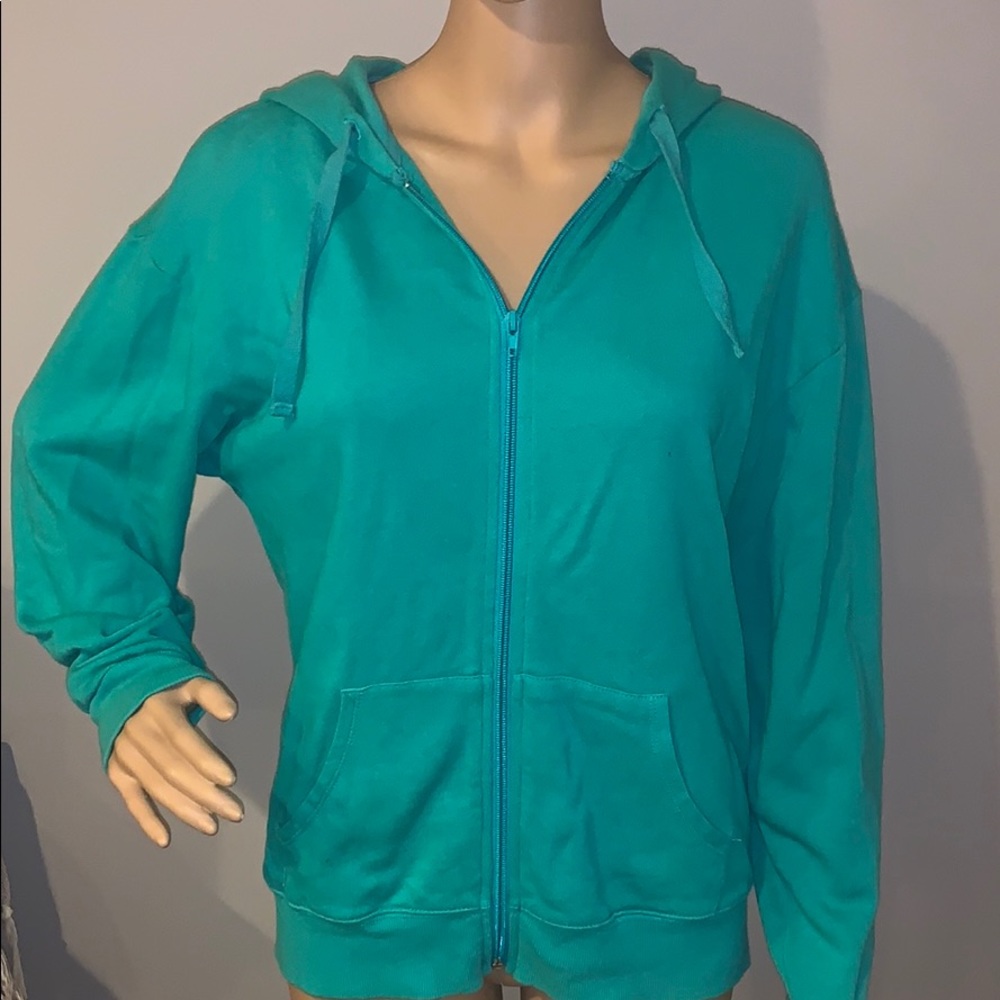 Zip up - Picture 4 of 6